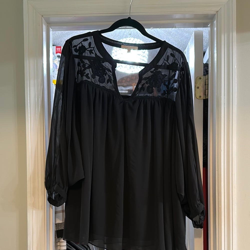 Gibson Latimer Black Sheer Lace Blouse